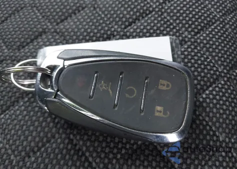 2020 Chevrolet Blazer Fwd 2Lt from USA, damaged, VIN 3GNKBCRS2LS611046